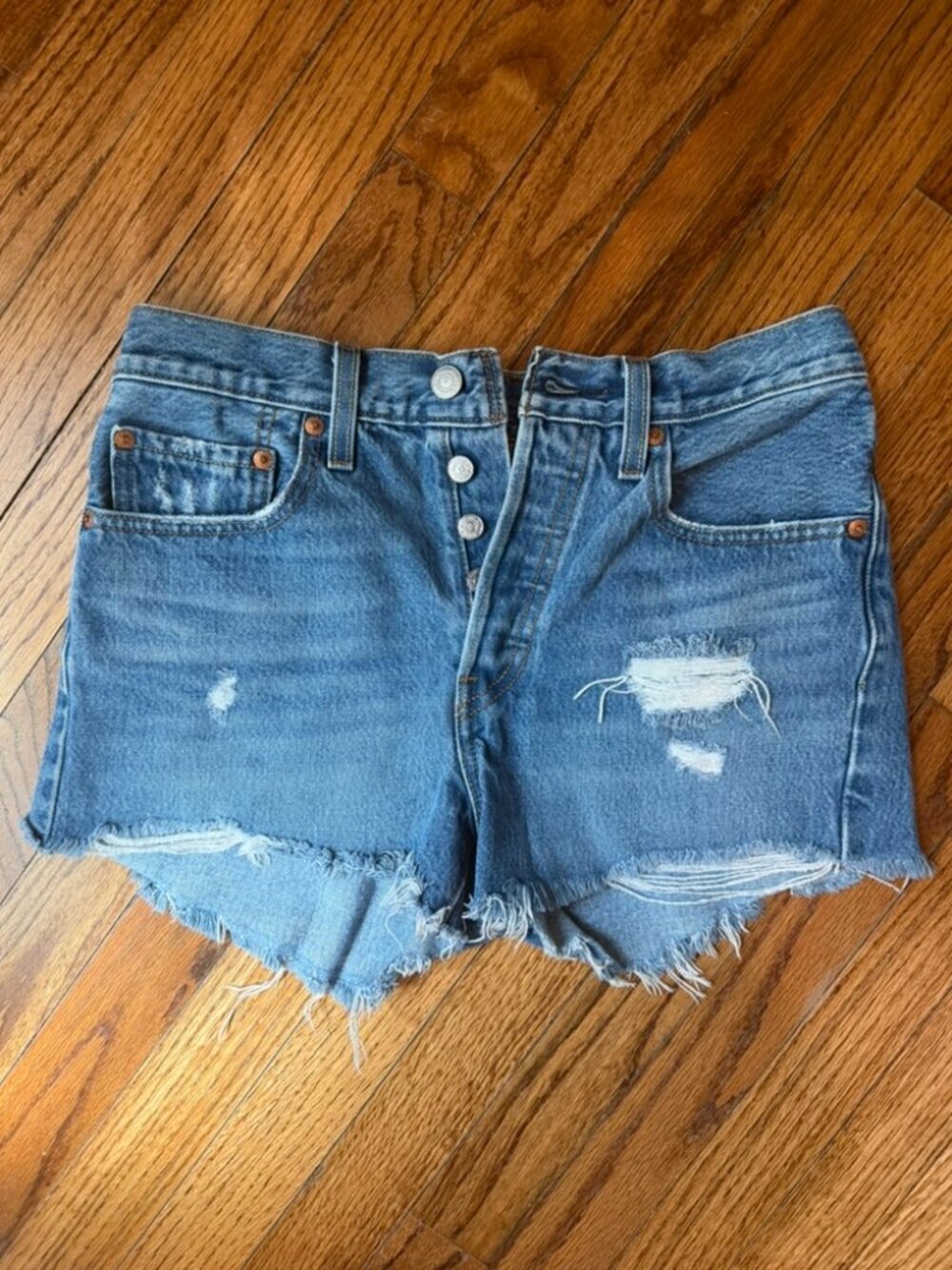 Women's Levis 501 Button Fly High-Rise Denim Shorts, Size: 26